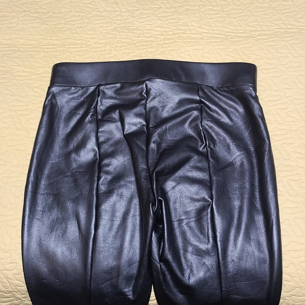 Loft Faux Leather leggings size M - Picture 9 of 11